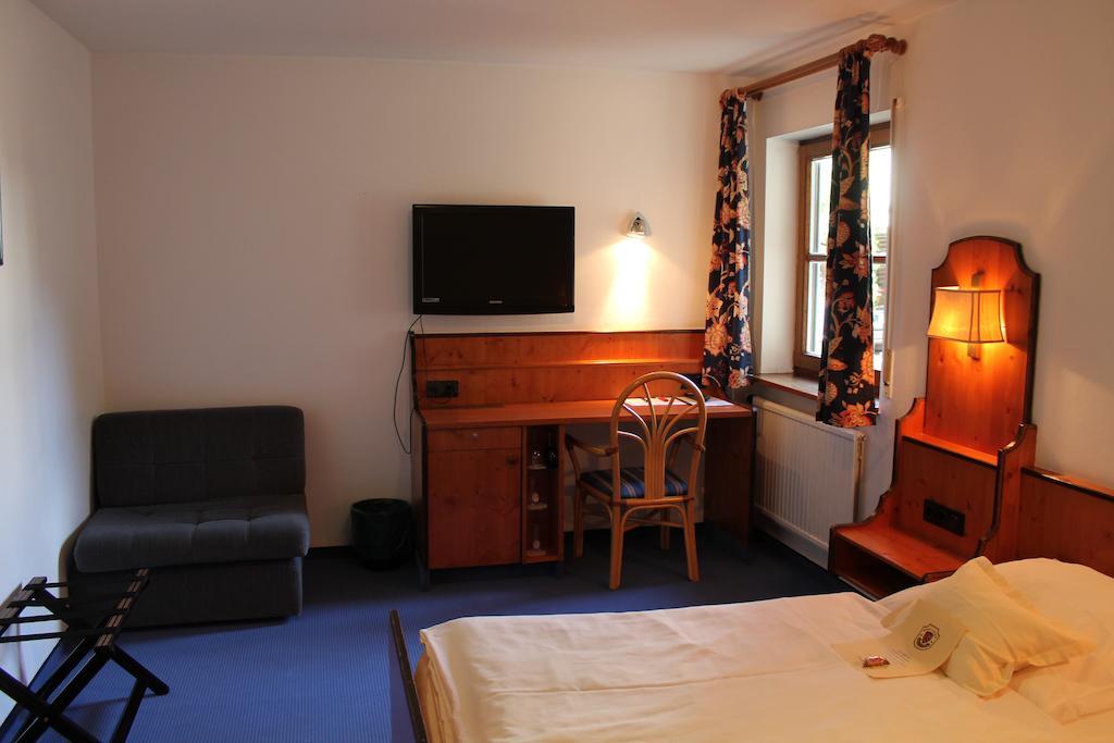 Hotel Hoefler B&B Nuremberg Exterior photo